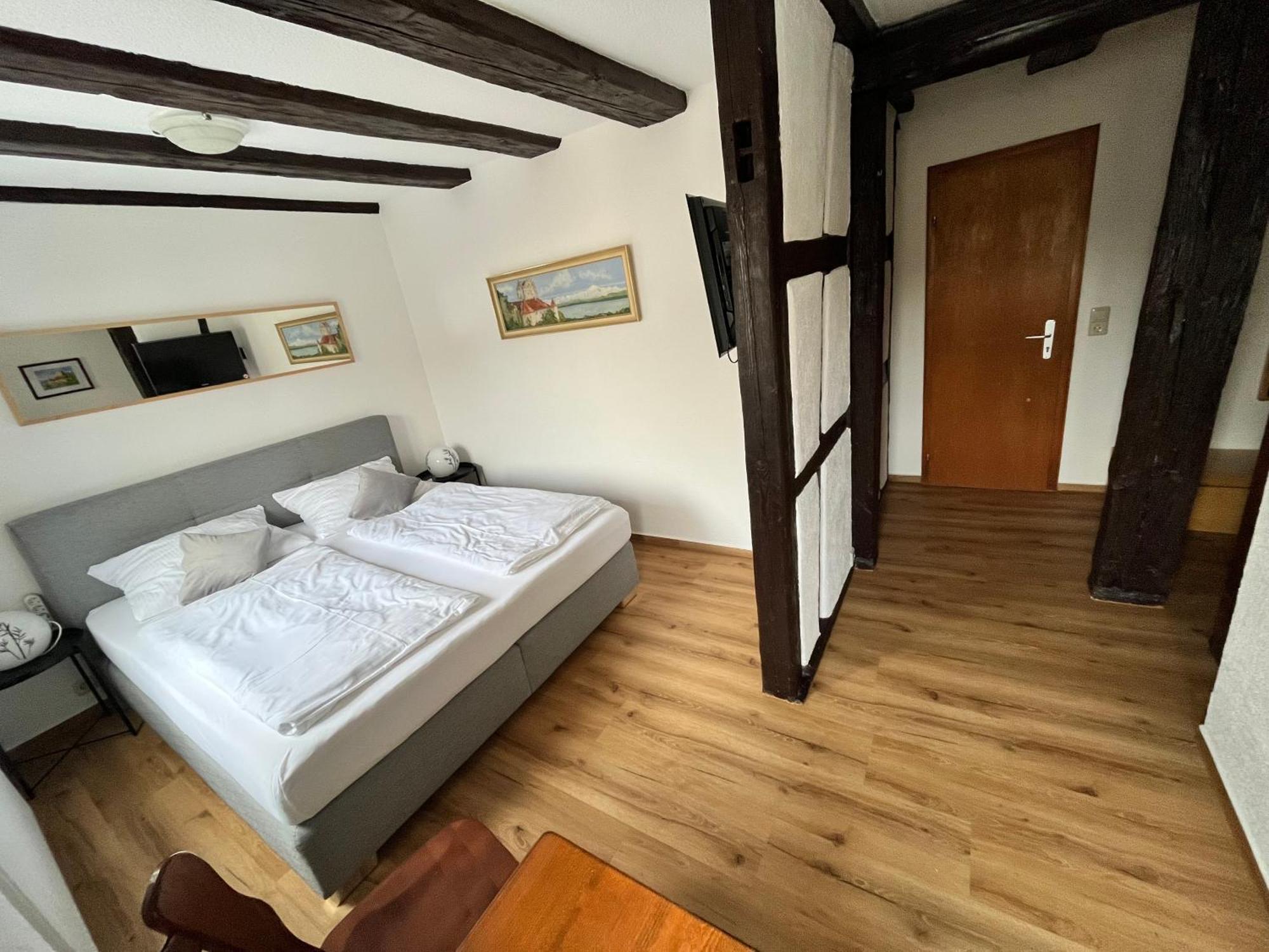 Gaestehaus Am Hafen Meersburg Bagian luar foto